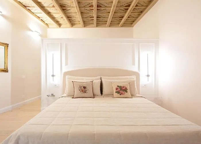 Residenza Mercedes Spanish Steps *